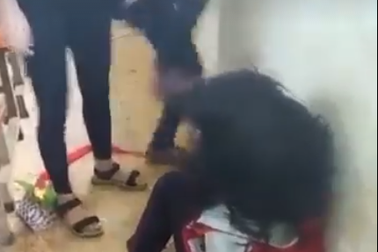 Vụ đánh bạn vì tin nhắn “chúc ngủ ngon”: 3 nữ sinh bị lưu ban