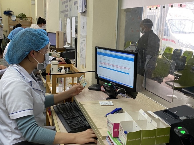 Các cơ sở KCB BHYT trên toàn quốc bắt đầu triển khai thí điểm sử dụng thẻ CCCD gắn chip thay thẻ BHYT để KCB