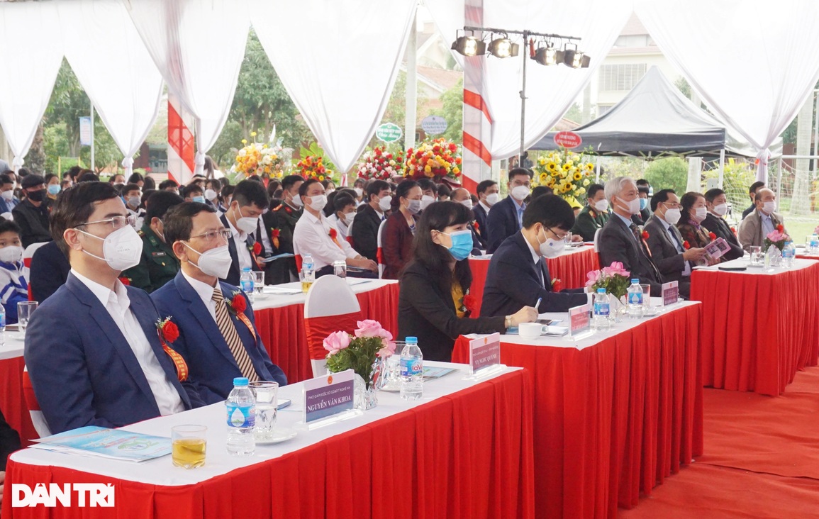 Gần 800 trẻ mồ côi được nuôi dưỡng, vượt nghịch cảnh, chiến thắng số phận - 2 Gần 800 trẻ mồ côi được nuôi dưỡng, vượt nghịch cảnh, chiến thắng số phận - 2