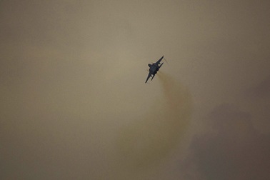 Israel phá nát khẩu đội tên lửa Syria