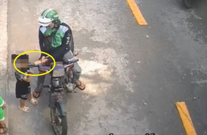 Phát tiếp cận nạn nhân là trẻ em.