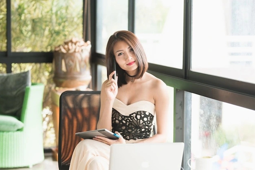 Lấy vợ có một đời chồng, tôi kinh ngạc khi thấy cô ấy mặc gì ở quán cà phê - 1 Lấy vợ có một đời chồng, tôi kinh ngạc khi thấy cô ấy mặc gì ở quán cà phê - 1