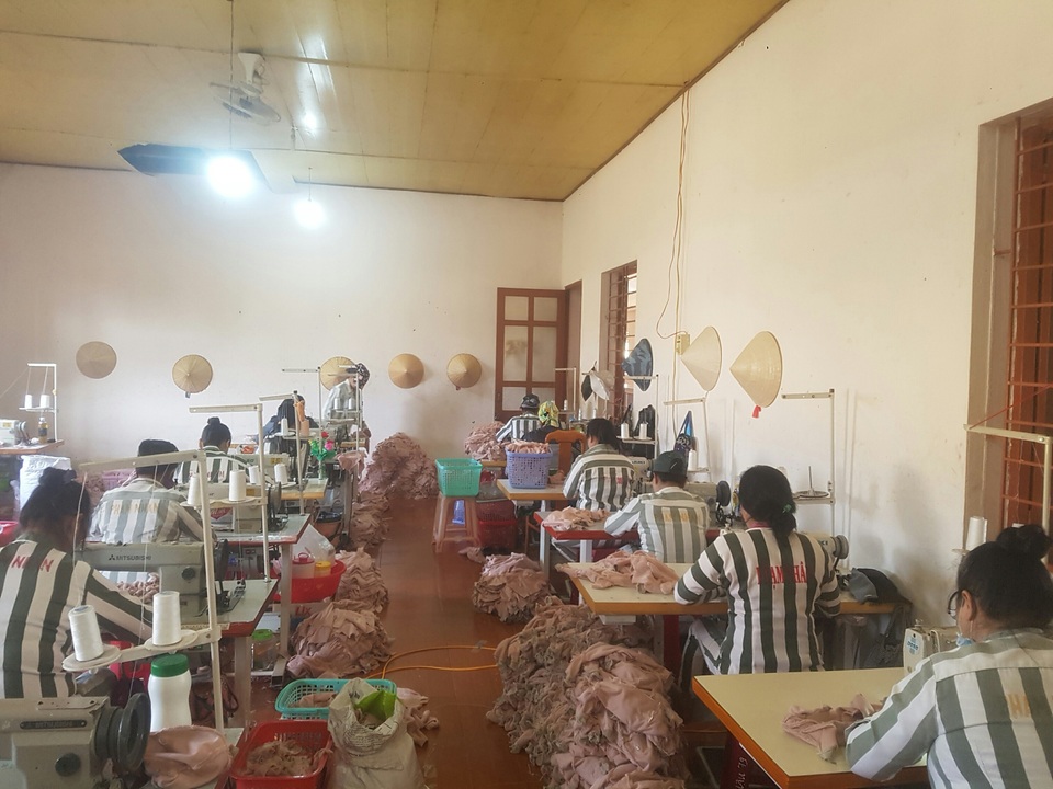 Gia Lai: Dạy nghề, chỉ việc cho hàng ngàn phạm nhân - 2 Gia Lai: Dạy nghề, chỉ việc cho hàng ngàn phạm nhân - 2