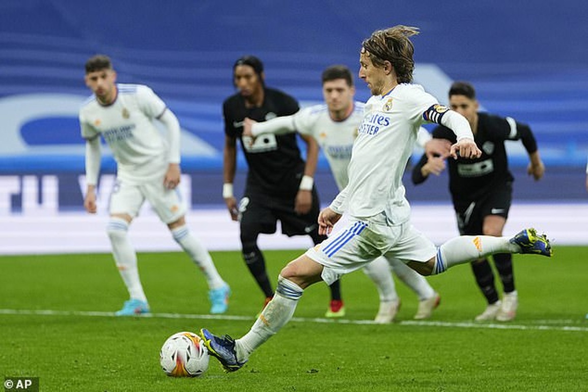 Real Madrid hòa thất vọng, Barcelona vươn lên thứ 5 ở La Liga - 4 Real Madrid hòa thất vọng, Barcelona vươn lên thứ 5 ở La Liga - 4