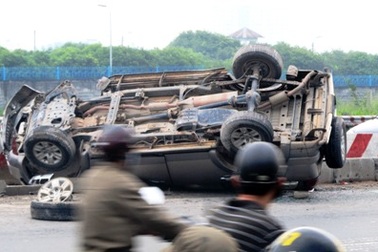 Gặp nạn vì ánh đèn xe tải