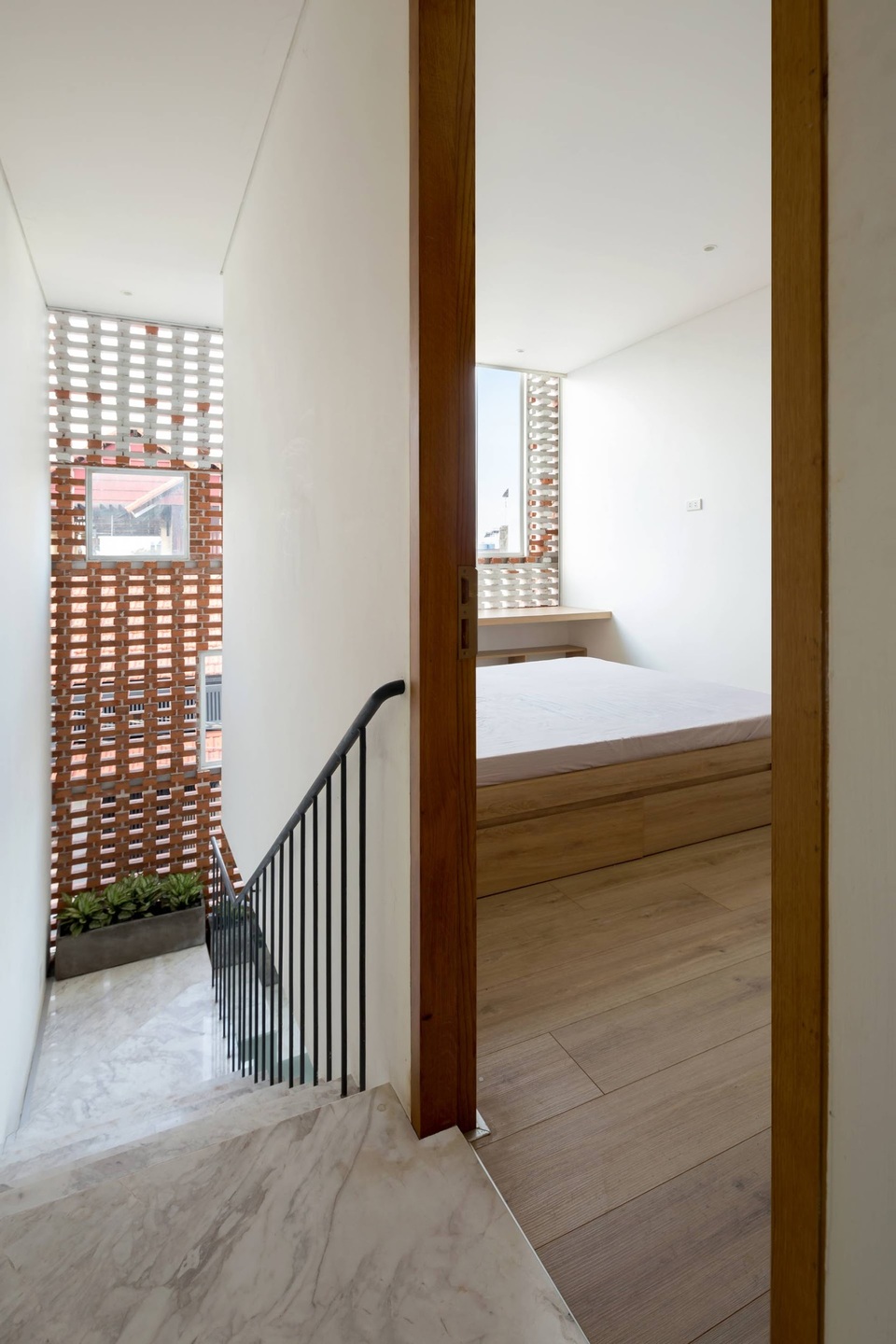 Nhà có mặt tiền đặc rỗng lạ lùng khiến ai đi qua cũng tò mò ở Bình Dương - 9