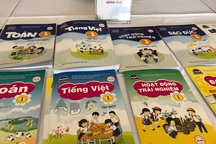 Ban đại diện cha mẹ học sinh được tham gia lựa chọn sách giáo khoa mới