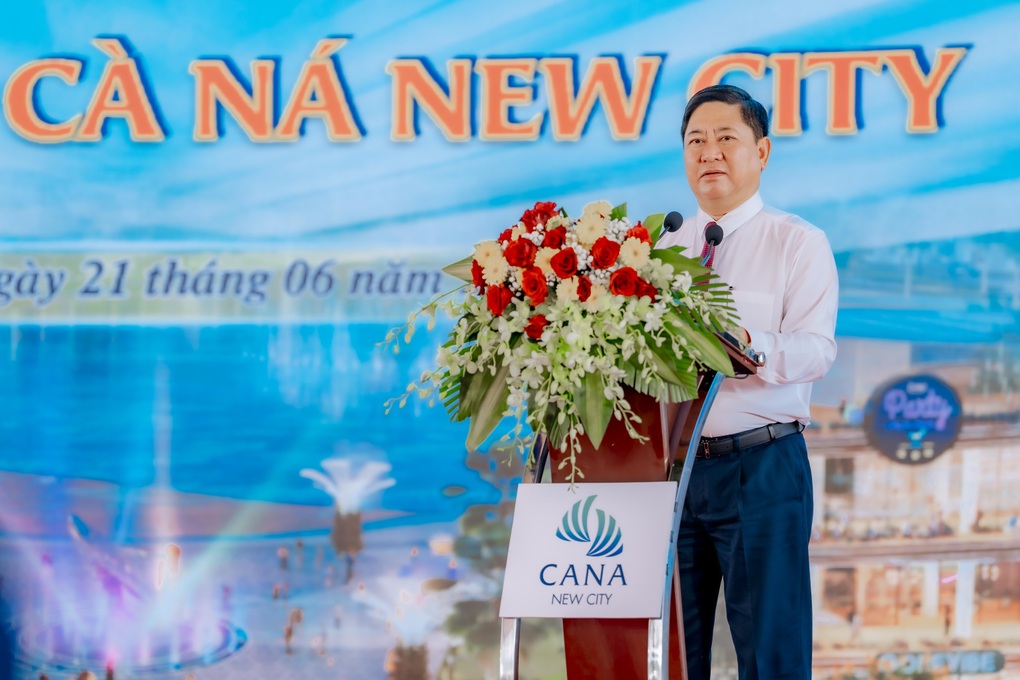 Hàng trăm khách tham dự lễ mở bán, khánh thành giai đoạn 1 Cà Ná New City - 4 Hàng trăm khách tham dự lễ mở bán, khánh thành giai đoạn 1 Cà Ná New City - 4
