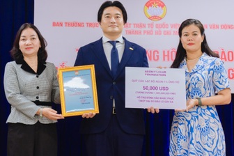 TPHCM tiếp nhận hàng tỷ đồng ủng hộ đồng bào khắc phục thiệt hại do bão lũ