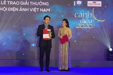 Trấn Thành cảm ơn Hari Won khi nhận giải Cánh diều vàng