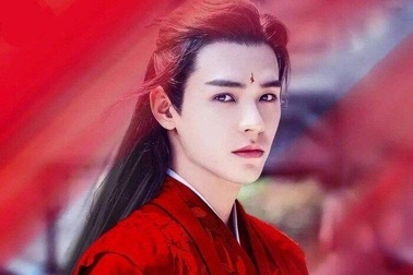 Mỹ nam nổi tiếng trong sạch bị tung tin làm "trai bao", bí mật có con