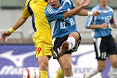 Hám "của lạ", một cầu thủ bị đâm trọng thương