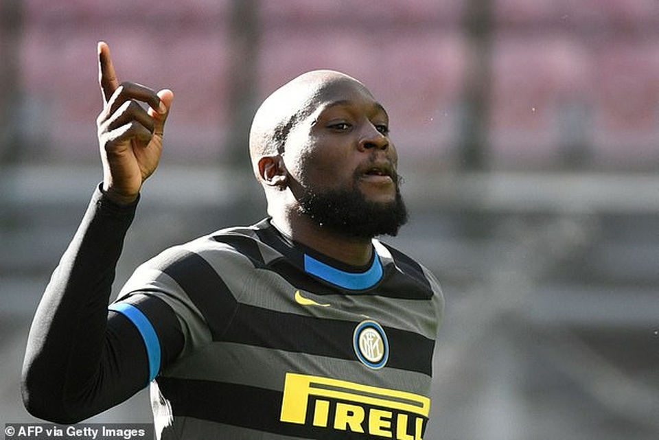 Inter Milan vững ngôi đầu, AC Milan đánh bại AS Roma - 2 Inter Milan vững ngôi đầu, AC Milan đánh bại AS Roma - 2