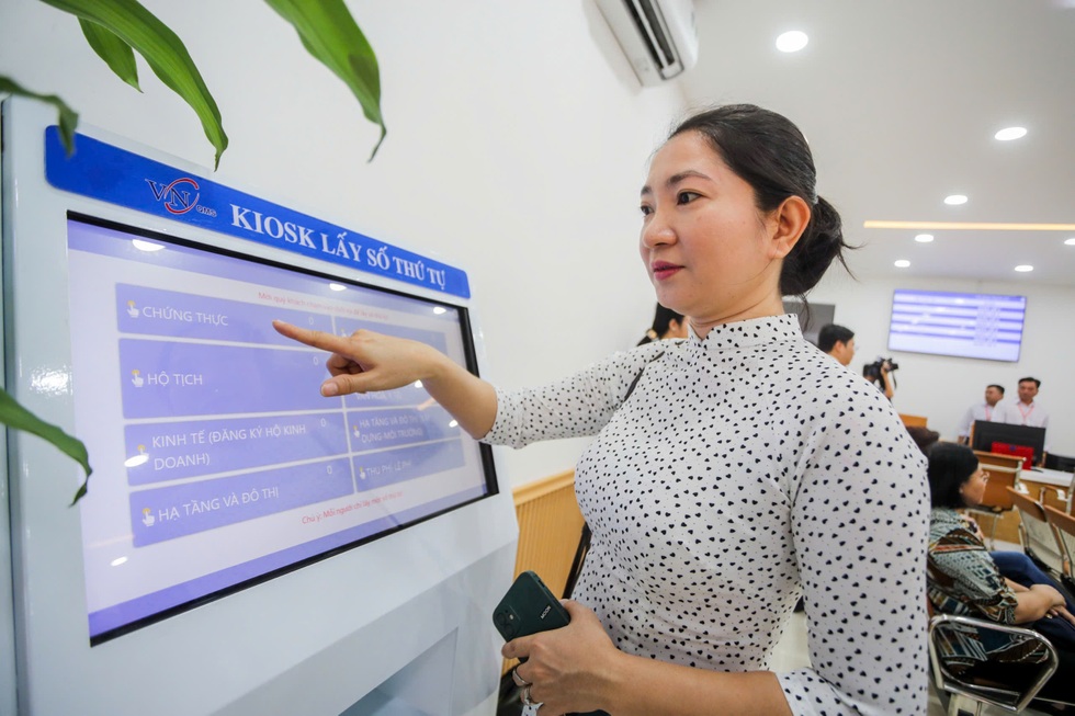 TPHCM thi đua xây dựng công sở hiện đại, công chức chuyên nghiệp - 8 TPHCM thi đua xây dựng công sở hiện đại, công chức chuyên nghiệp - 8