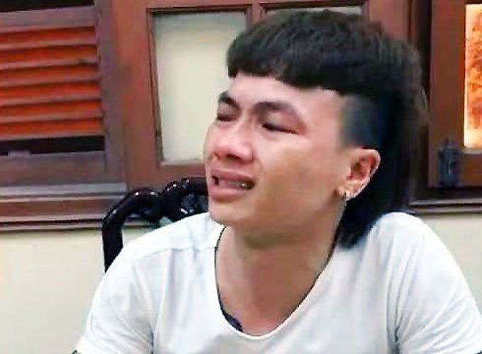 Sau khi bị công an bắt, kênh Youtube kiếm hàng trăm triệu/tháng của Khá Bảnh đã bị xóa - Ảnh 1. Sau khi bị công an bắt, kênh Youtube kiếm hàng trăm triệu/tháng của Khá Bảnh đã bị xóa - Ảnh 1.