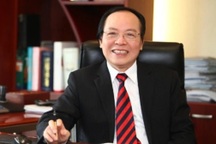 Cổ phiếu liên quan đại gia Đỗ Minh Phú bị bán mạnh, giá giảm sâu