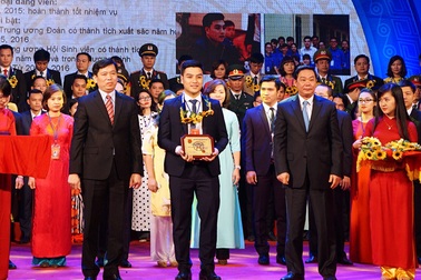 Tuyên dương 124 Đảng viên trẻ xuất sắc tiêu biểu Thủ đô năm 2016