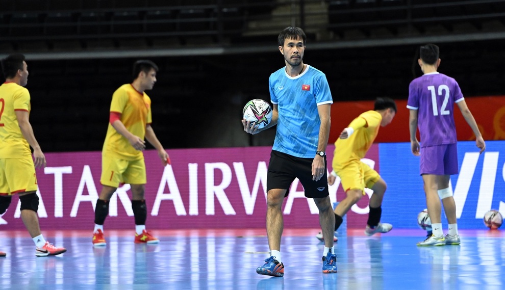 Tuyển futsal Việt Nam luyện kỹ tuyệt chiêu chờ đấu CH Séc - 4 Tuyển futsal Việt Nam luyện kỹ tuyệt chiêu chờ đấu CH Séc - 4