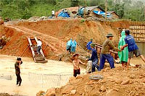 Mưa lũ tại Bắc Bộ: 10 người chết và mất tích