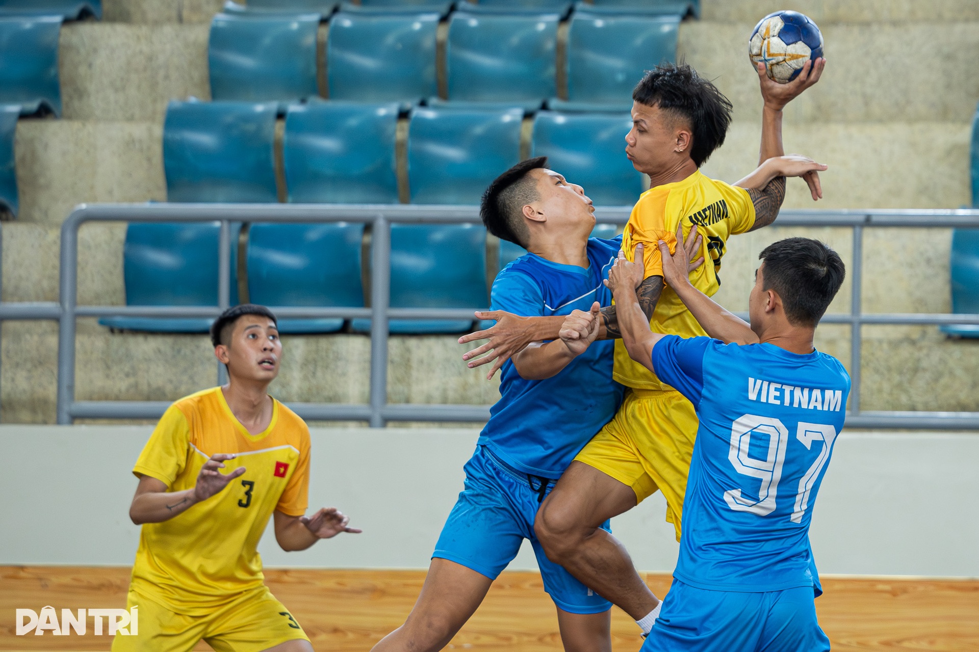 Những ngày đẫm mồ hôi của các VĐV Việt Nam trước giờ ra trận SEA Games 33 - 9