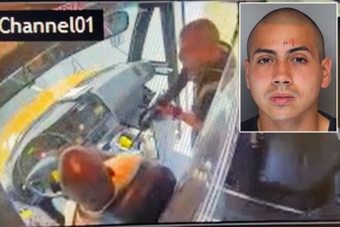 Mỹ: Tân binh trốn khỏi doanh trại, cướp xe buýt học sinh vì nhớ nhà