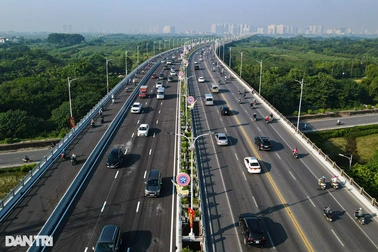 Ngày đầu thông xe cầu Vĩnh Tuy 2: Giờ cao điểm không còn cảnh ùn tắc