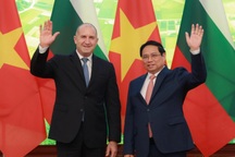 Thủ tướng Phạm Minh Chính hội kiến Tổng thống Bulgaria Rumen Radev