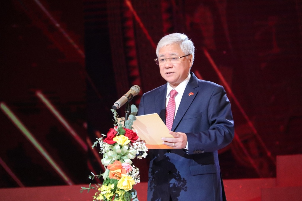 Tuyên dương 142 học sinh, sinh viên, thanh niên dân tộc thiểu số - 2 Tuyên dương 142 học sinh, sinh viên, thanh niên dân tộc thiểu số - 2