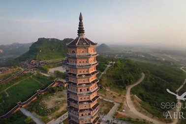 Hình ảnh lộng lẫy của Việt Nam trong chuyến du lịch vòng quanh thế giới.