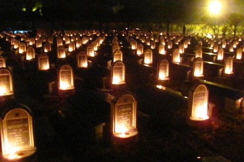 Lung linh ánh nến tri ân những linh hồn không tuổi