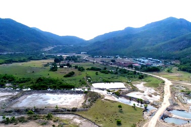 Hoang tàn khu du lịch 2.500 tỷ: 4 lần gia hạn, dự án vẫn “án binh bất động”!