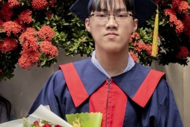Thủ khoa tốt nghiệp khối A với hai điểm 10 đăng ký vào ĐH Bách khoa TP.HCM