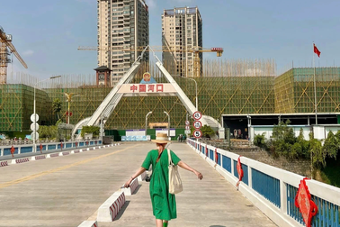 Sang Trung Quốc uống trà sữa, ăn mực nướng thả ga chỉ với 600.000 đồng