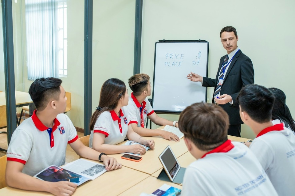 Hậu Covid-19, giáo dục đại học chuẩn quốc tế càng được chú trọng - 1 Hậu Covid-19, giáo dục đại học chuẩn quốc tế càng được chú trọng - 1