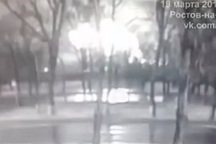 Thế giới 360 độ tuần qua: Máy bay chở 62 người nổ tung khi tiếp đất ở Nga