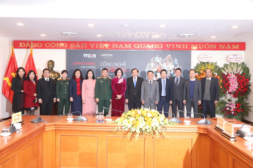Phát động cuộc thi ảnh, video có tổng giá trị giải thưởng 1 tỷ đồng - 4 Phát động cuộc thi ảnh, video có tổng giá trị giải thưởng 1 tỷ đồng - 4