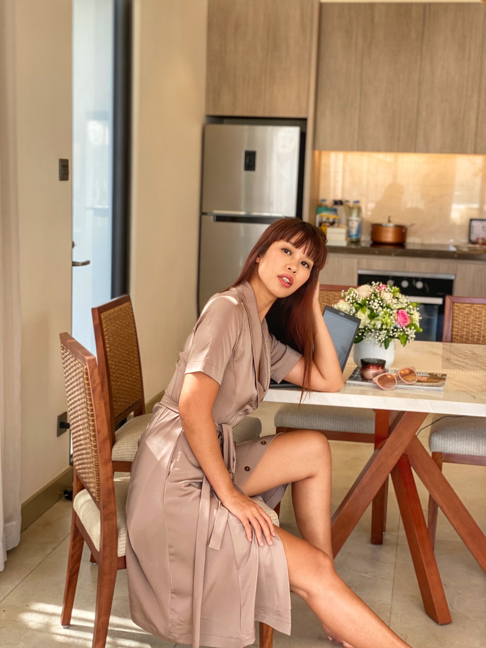 Siêu mẫu Hà Anh mặc bikini thả dáng nuột nà “sưởi nắng” khi ở nhà cách ly - 4 Siêu mẫu Hà Anh mặc bikini thả dáng nuột nà “sưởi nắng” khi ở nhà cách ly - 4