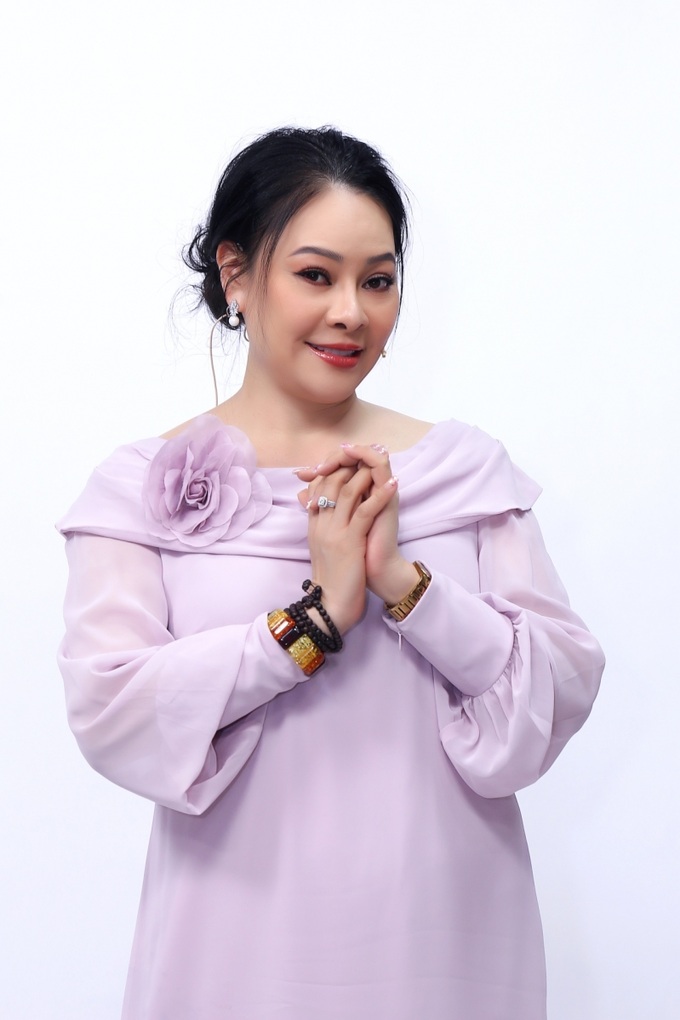 Ca sĩ Đông Đào.