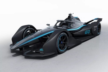 Mercedes-Benz giới thiệu mẫu xe đua chạy điện đầu tiên của hãng