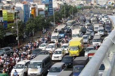 Mỗi ngày TPHCM tăng thêm 300 ô tô