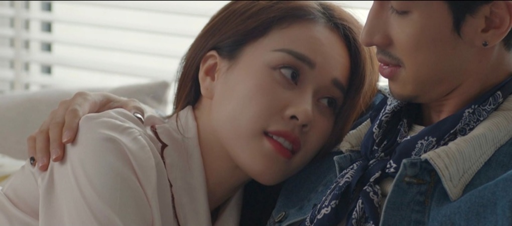 Nhan sắc nóng bỏng của tiểu tam bị ghét phim Đừng làm mẹ cáu - 1 Nhan sắc nóng bỏng của tiểu tam bị ghét phim Đừng làm mẹ cáu - 1
