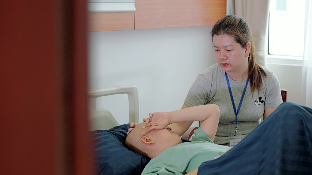 Bên trong phòng mổ thay khớp nhân tạo in 3D cho bé trai 10 tuổi mắc ung thư xương - 1 Bên trong phòng mổ thay khớp nhân tạo in 3D cho bé trai 10 tuổi mắc ung thư xương - 1