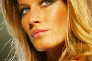 Trang điểm cùng Gisele Bündchen