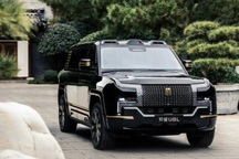 Cận cảnh mẫu xe "điện chạy xăng" được ví như Rolls-Royce của Trung Quốc