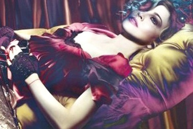 Ngắm ảnh quảng cáo cho Louis Vuitton của Madonna