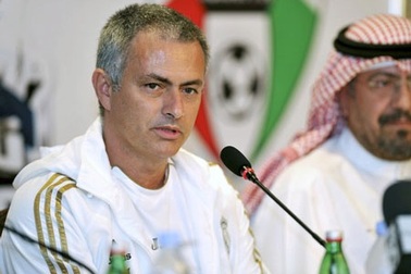 Mourinho: “Kỷ lục 50 bàn của Messi là... vô giá trị”