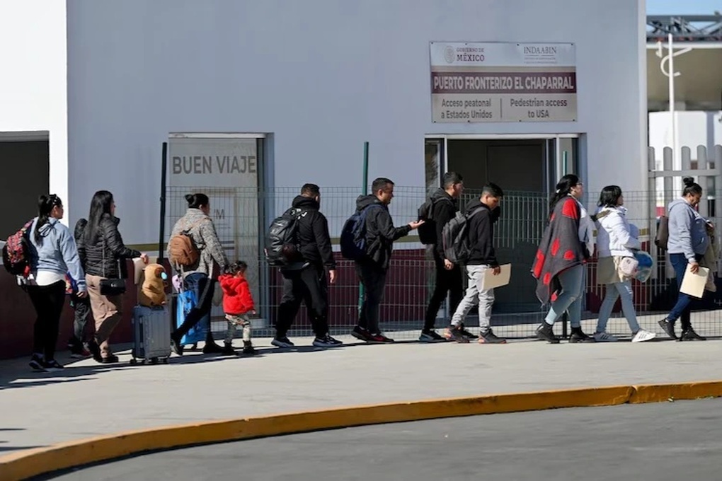 Mỹ có thể từ chối cấp thị thực cho người béo phì, mắc bệnh mãn tính - 1 Mỹ có thể từ chối cấp thị thực cho người béo phì, mắc bệnh mãn tính - 1