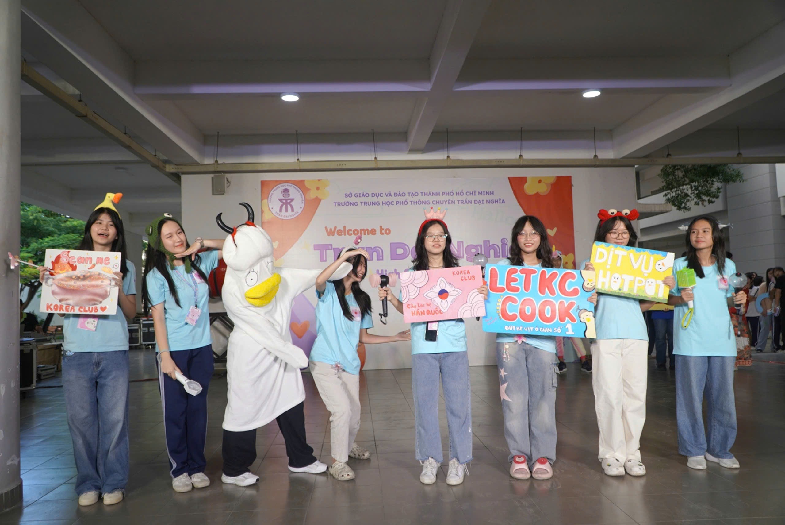 בית חדש של בית הספר המתמחה בהכשרת מועמדים לתואר ראשון בהו צ'י מין סיטי - 4 Ngôi nhà mới của trường chuyên đào tạo thủ khoa tại TPHCM - 4