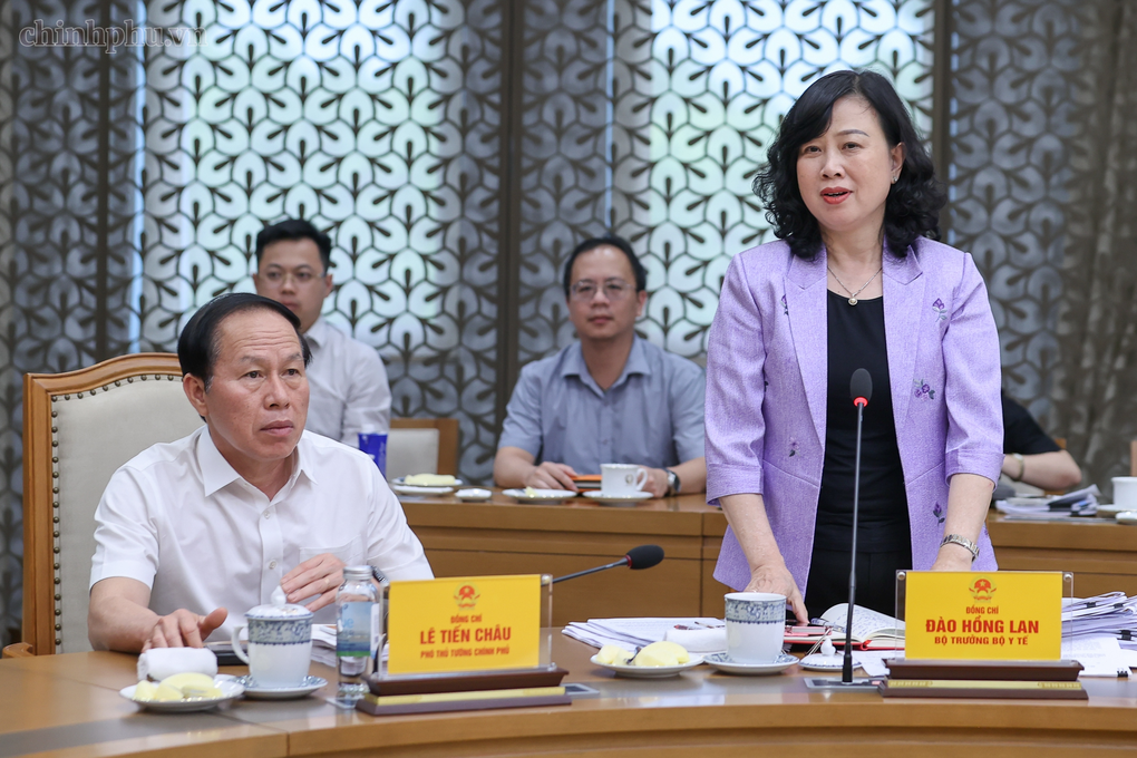 Thủ tướng: Kiểm soát giá thuốc từ gốc, giảm khâu trung gian, giảm giá bán - 2 Thủ tướng: Kiểm soát giá thuốc từ gốc, giảm khâu trung gian, giảm giá bán - 2