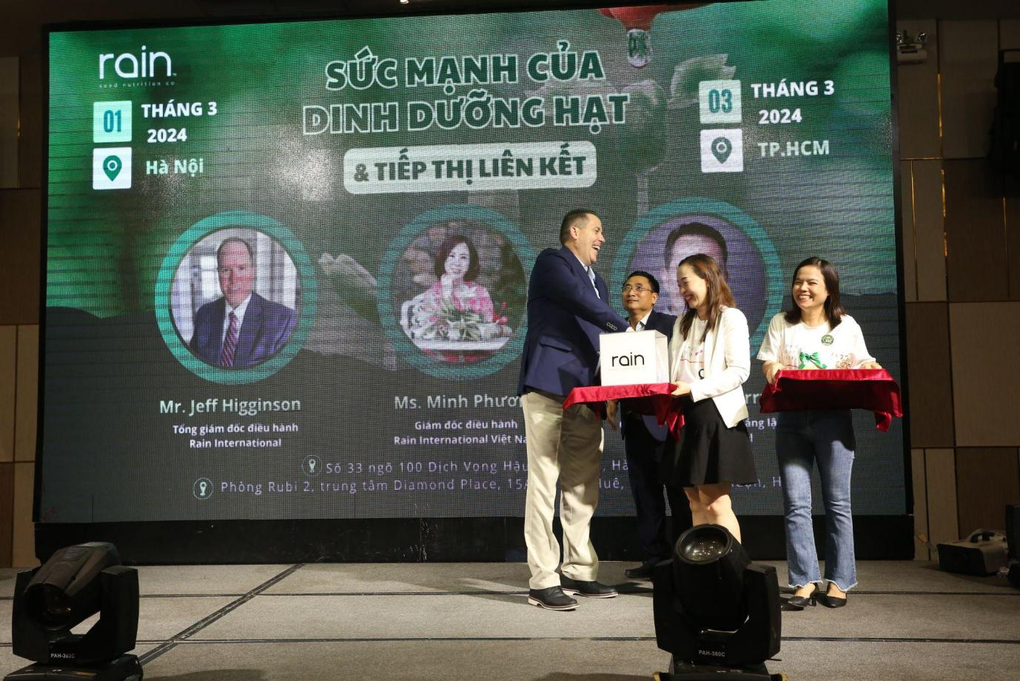 Rain International ra mắt thị trường 3 sản phẩm bảo vệ sức khỏe - 5 Rain International ra mắt thị trường 3 sản phẩm bảo vệ sức khỏe - 5